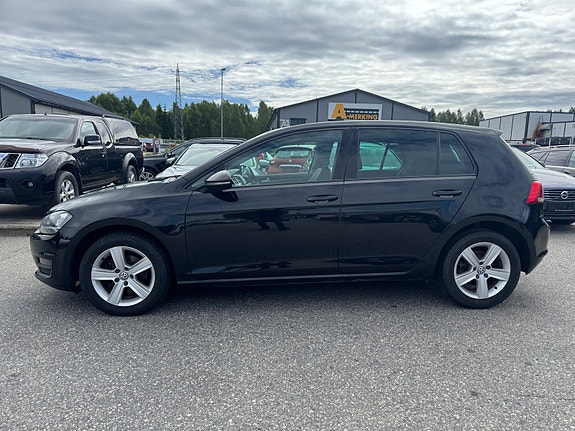 Volkswagen Golf 2 of 5