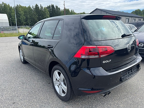 Volkswagen Golf 3 of 5