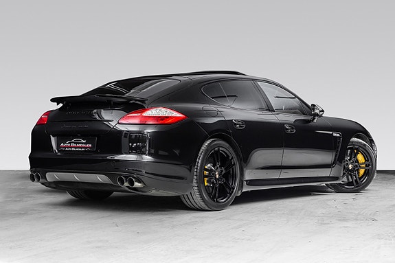 Porsche Panamera 2 of 5