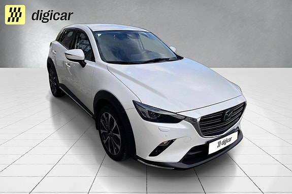 Mazda CX-3 3 of 5
