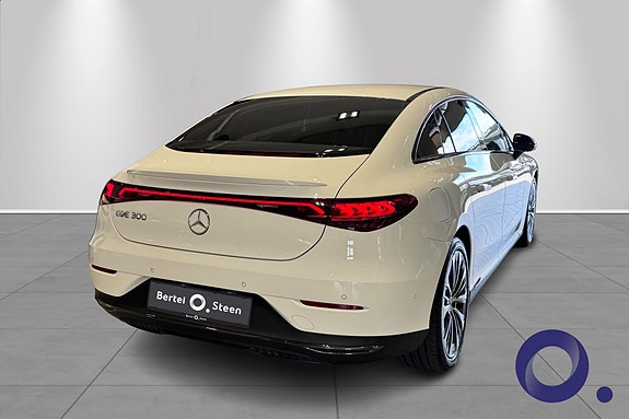 Mercedes-Benz EQE300 5 of 5