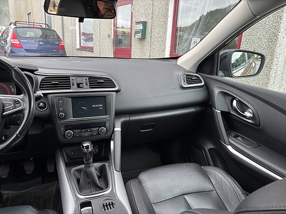 Renault Kadjar 3 of 5