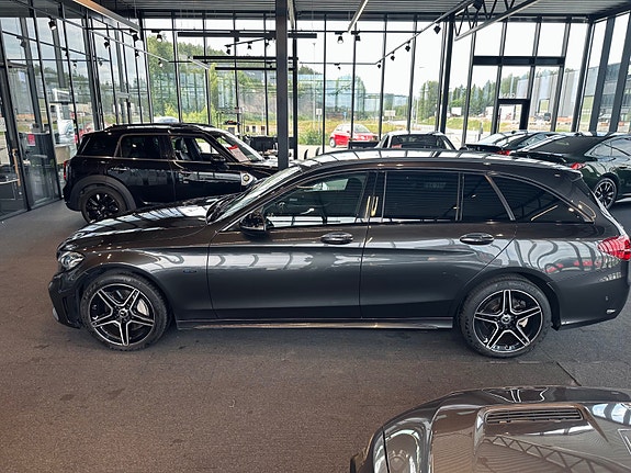 Mercedes-Benz C-Klasse 4 of 5