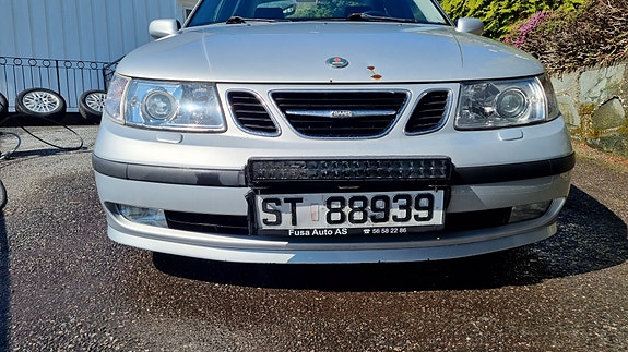 Saab 9-5 2 of 5