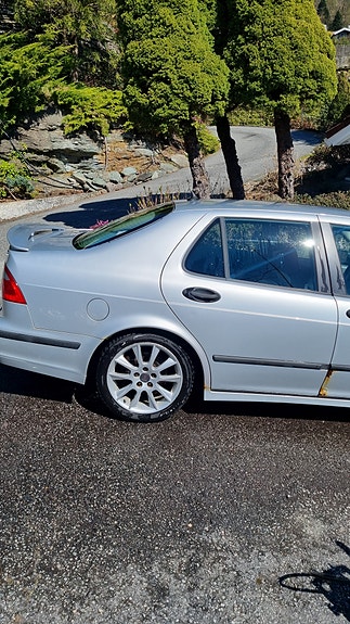 Saab 9-5 4 of 5