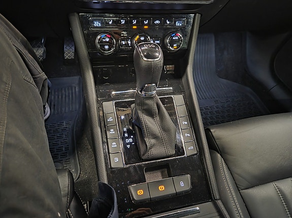 Skoda Superb 15 of 25