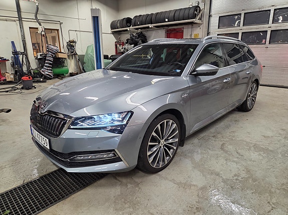 Skoda Superb 7 of 25
