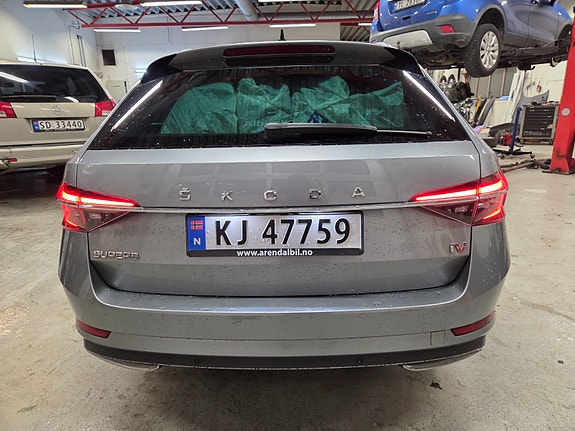 Skoda Superb 4 of 5