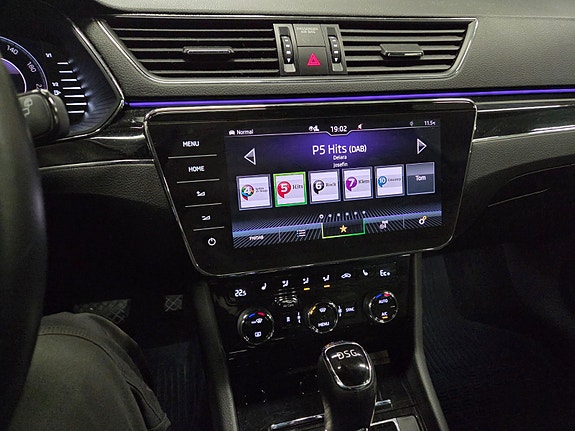Skoda Superb 12 of 25