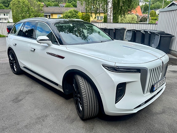 Hongqi E-HS9 10 of 22