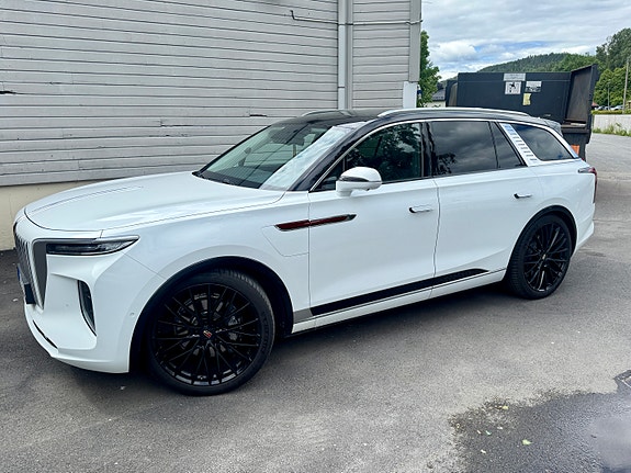 Hongqi E-HS9 3 of 22