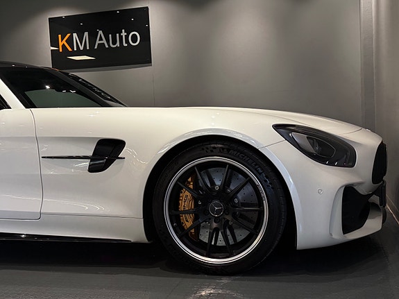 Mercedes-Benz AMG GT R 13 of 30