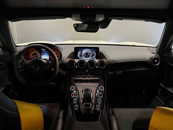 Mercedes-Benz AMG GT R 24 of 30