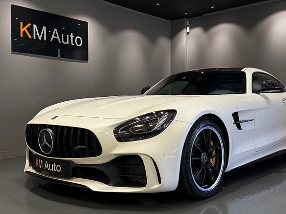 Mercedes-Benz AMG GT R 2 of 5
