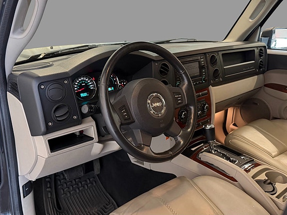 Jeep Commander 3 of 5