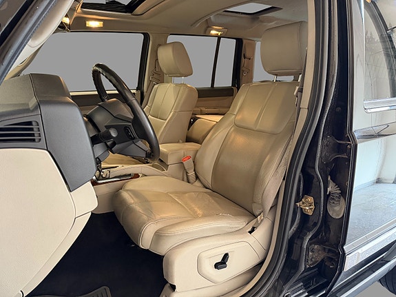 Jeep Commander 5 of 5