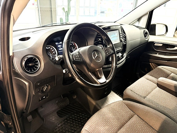 Mercedes-Benz Vito 119 18 of 29