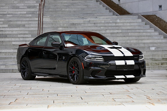 Dodge Charger 3 of 5
