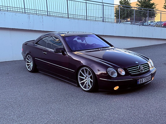 Mercedes-Benz CL500 4 of 5
