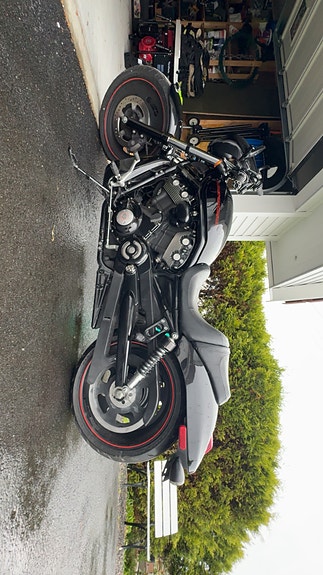 Harley-Davidson VRSCDX NIGHT ROD SPE 3 of 5