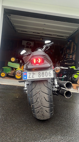 Harley-Davidson VRSCDX NIGHT ROD SPE 2 of 5