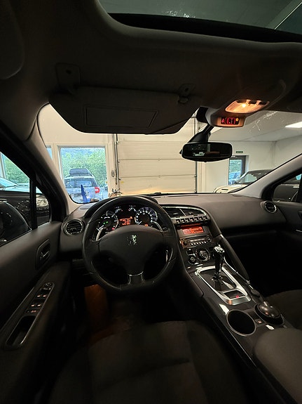 Peugeot 3008 9 of 16