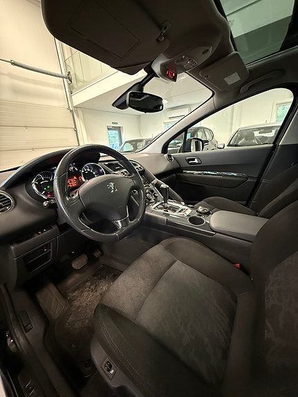 Peugeot 3008 8 of 16