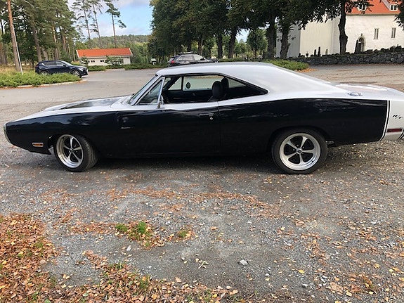 Dodge Charger 5 of 5