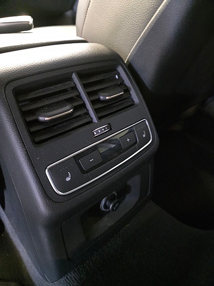 Audi A4 9 of 28