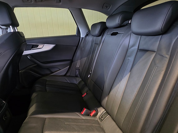Audi A4 8 of 28