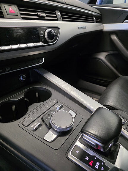 Audi A4 12 of 28