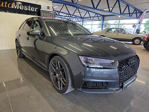 Audi A4 5 of 28