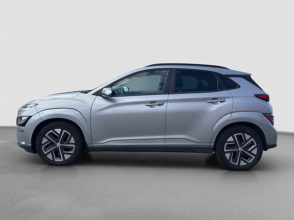 Hyundai Kona 2 of 5