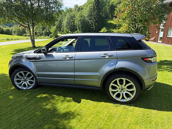Land Rover Range Rover 2 of 5