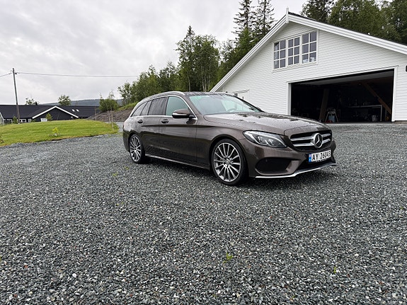 Mercedes-Benz C250 5 of 5