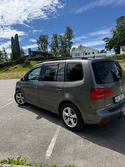 Volkswagen Touran 3 of 20