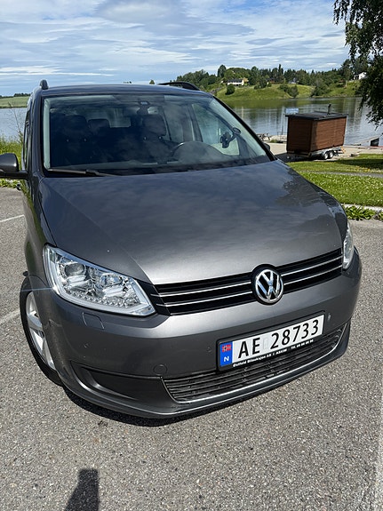 Volkswagen Touran 2 of 20