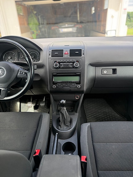 Volkswagen Touran 8 of 20
