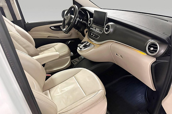 Mercedes-Benz V250 d 5 of 22