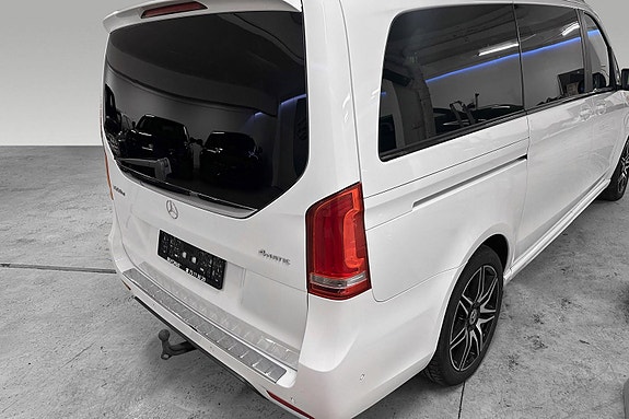 Mercedes-Benz V250 d 17 of 22
