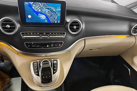 Mercedes-Benz V250 d 8 of 22