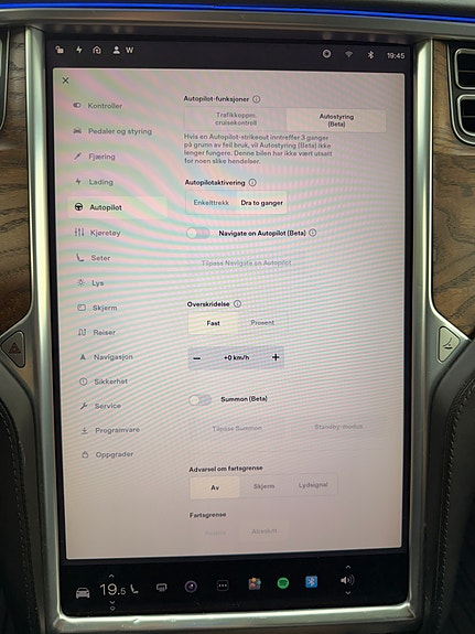 Tesla Model X 24 of 30