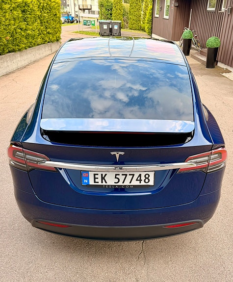 Tesla Model X 9 of 30