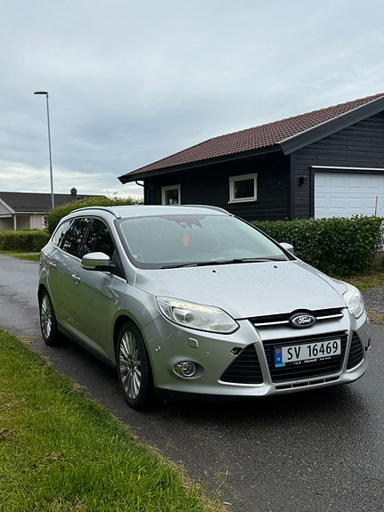 Ford Focus 3 of 5