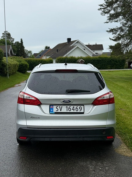 Ford Focus 5 of 5