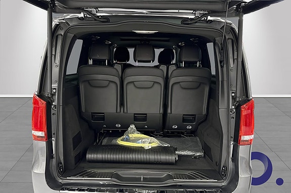 Mercedes-Benz EQV300 5 of 5