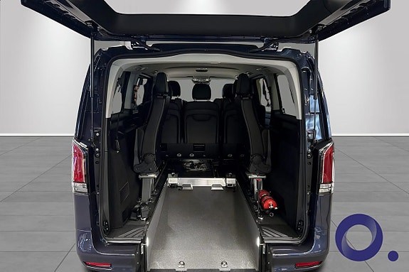 Mercedes-Benz eVito Tourer 5 of 5