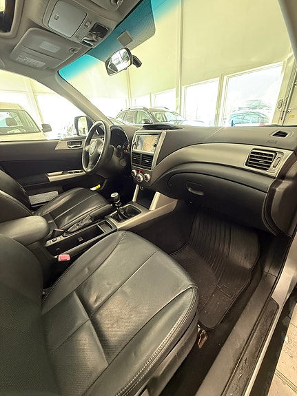 Subaru Forester 15 of 16