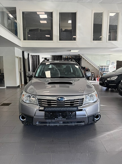 Subaru Forester 2 of 16