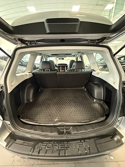 Subaru Forester 12 of 16